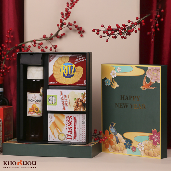 Hộp quà tết rượu mơ Mohodo Umeshu kèm bánh kẹo